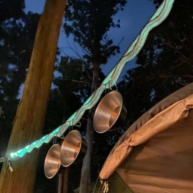 光る　明かり　キャンプ　ハンギングロープ