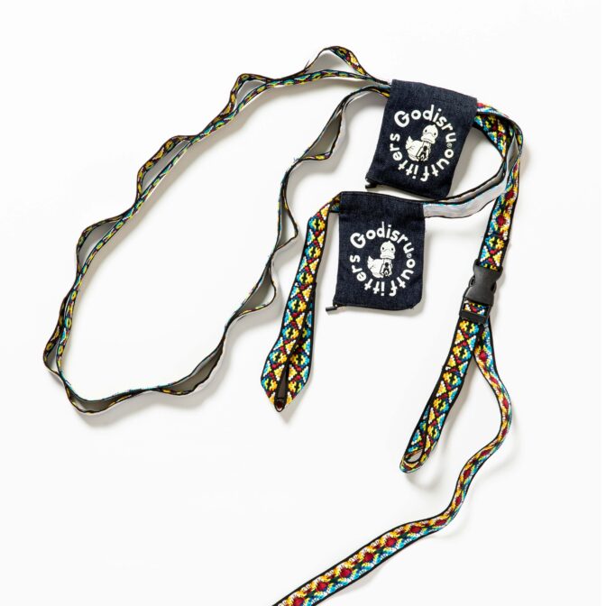 光る　明かり　キャンプ　ハンギングロープ