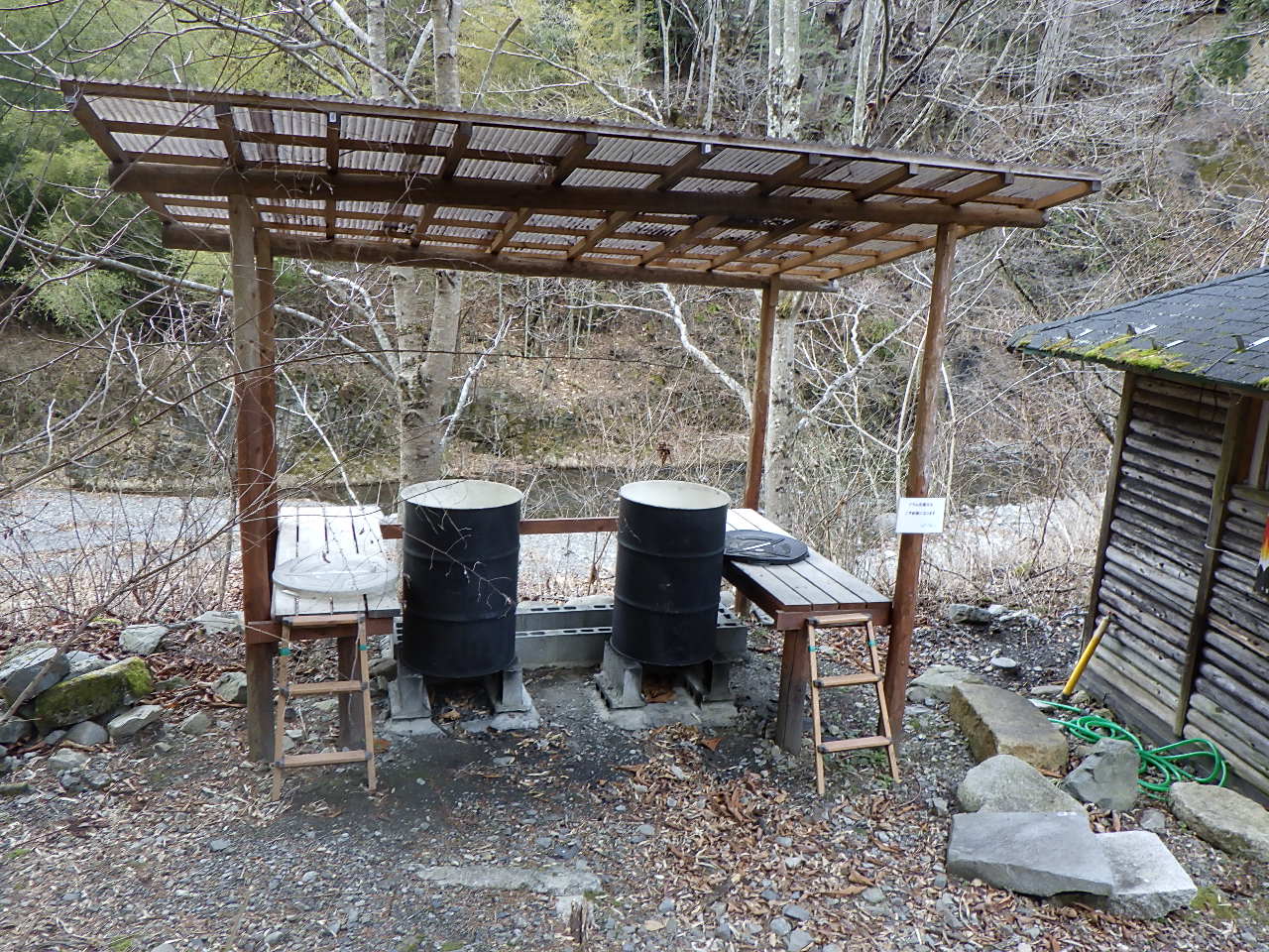 ほうれん坊の森 ドラム缶