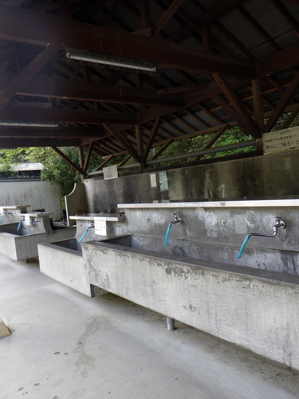 青野原オートキャンプ場 洗い場