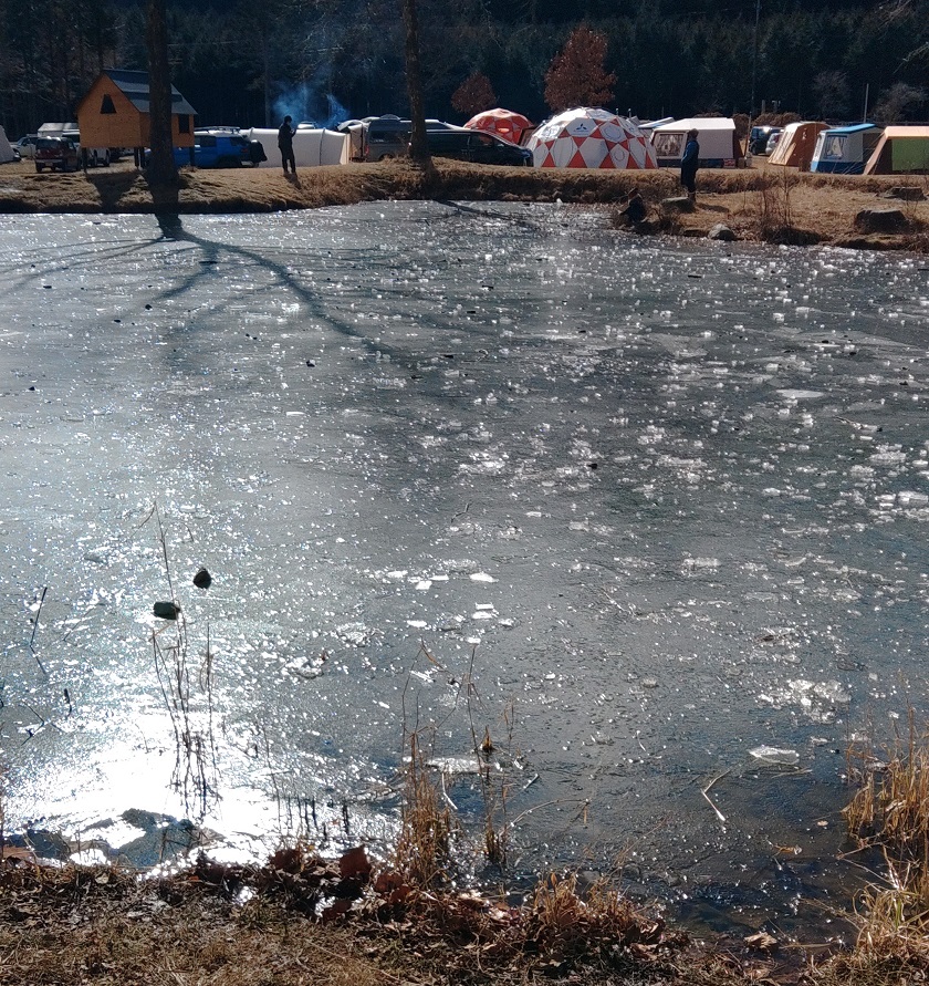 ふもとっぱら 氷