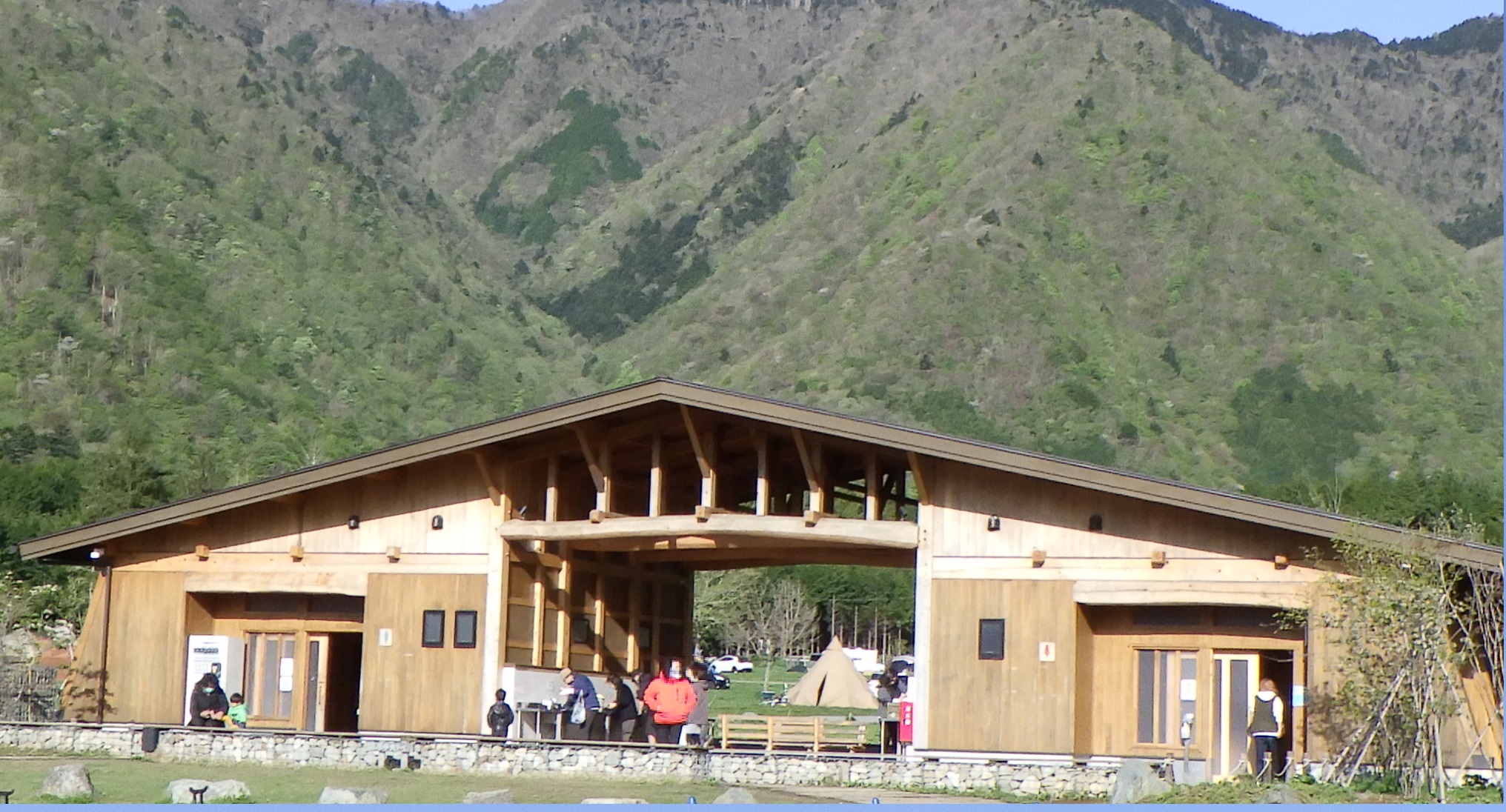 ふもとっぱらキャンプ 草原中央トイレ