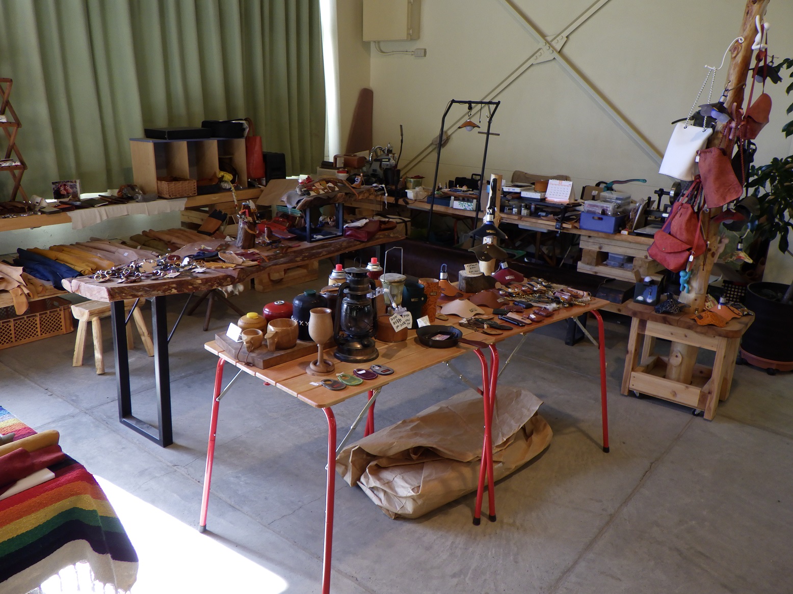 ふもとっぱら食堂 革製品