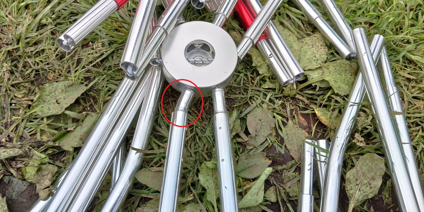 曲がったフレーム