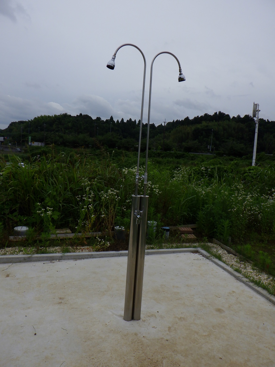 成田スカイウェイBBQ シャワー