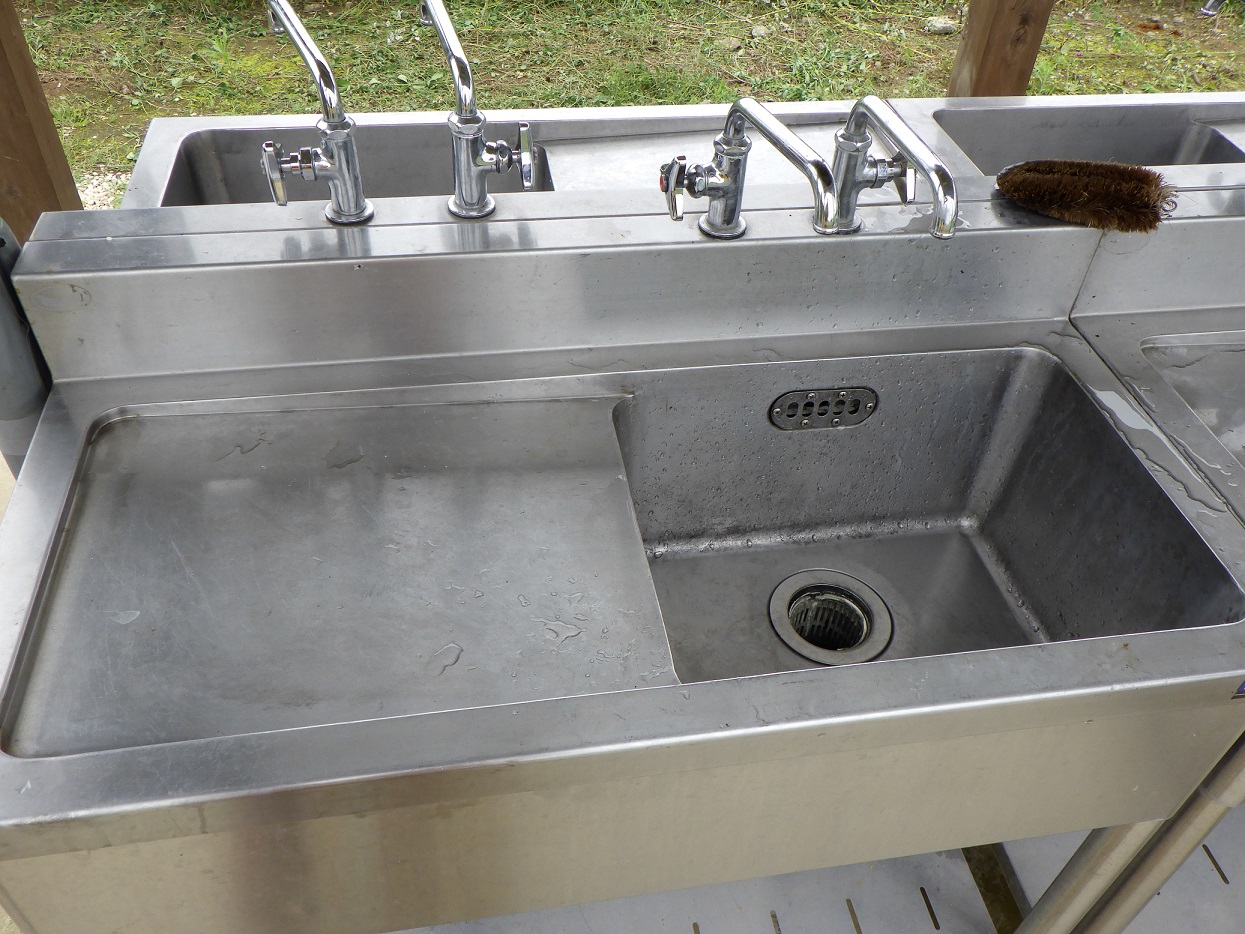 成田スカイウェイBBQ 洗い場