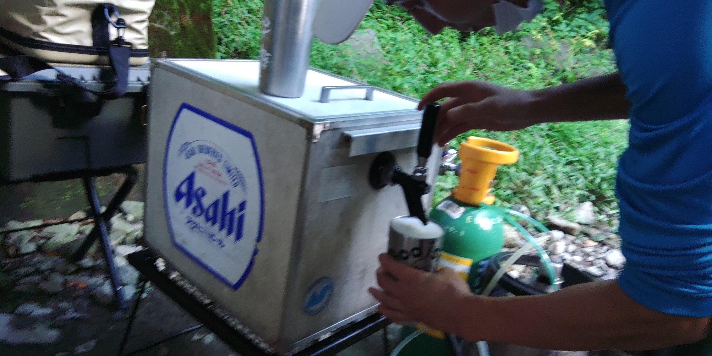 キャンプ　サーバー