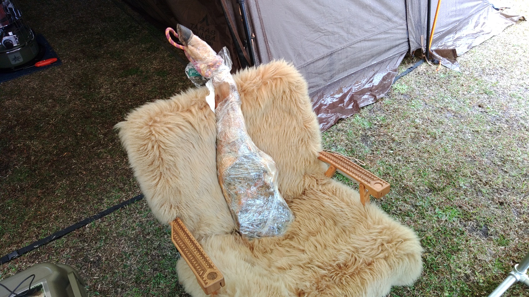 長田山荘キャンプ場　リアルファー　カバー