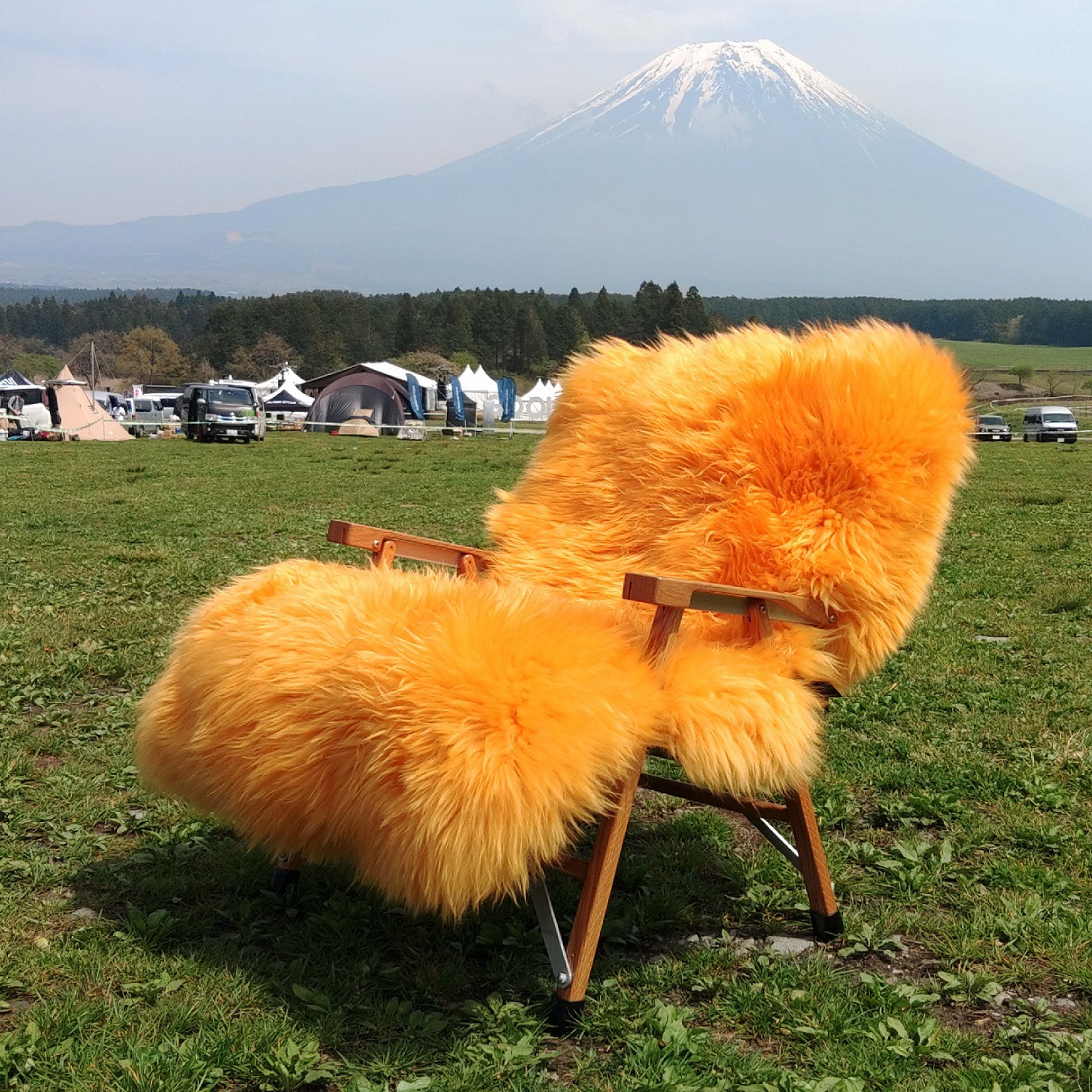 リアルファー(羊)ORANGEチェアカバー※Kermit Chair規格 | Godisru